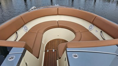 2013 Chris-Craft Launch 32 12 