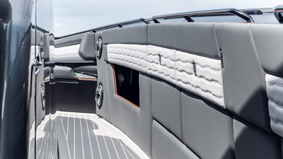 42 Auroris 15 2025 Cigarette 42 Auroris