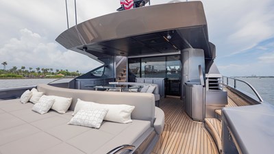 ANDIAMO II 36 YachtsBlue-108-Pershing-2021-For Sale-38