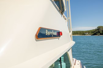 BAREFOOT 20 2014 Hinckley Talaria 48 BAREFOOT