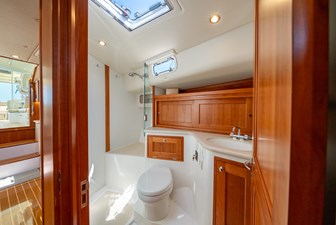 LOLA  22 Master Head