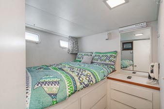 1984 Burger Raised Pilothouse 50 Captain/ Engineer Stateroom