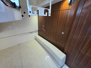 Pursuit OS 325 Offshore 42 