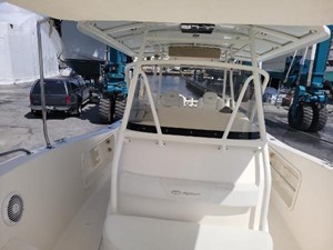 Pursuit 3070 Center Console 2 9306977_20240321075349337_1_LARGE