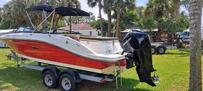 - 3 5_2019 23ft Sea Ray 230 SPX