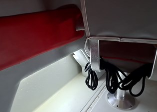 - 10 11_1988 22ft Boston Whaler Temptation 2200