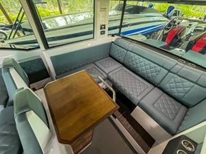 2022 Axopar 37 XC Cross Cabin Brabus 24 