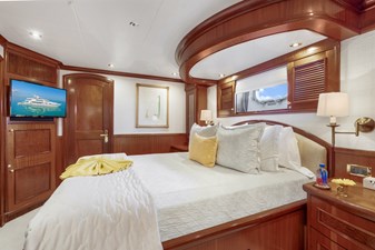 MISS STEPHANIE 19 Lower Deck Stbd. Guest Stateroom