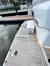 Pura Vida 29 Hydraulic swim platform and Tender Storage