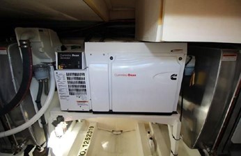 Proteus 25 26_2015 55ft Prestige 550 PROTEUS