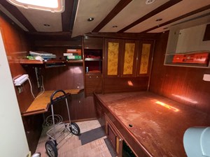 42 M Motorsailor  16 