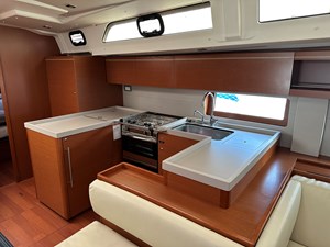 VITAE MAGNA 17 VITAE MAGNA, 2020 Beneteau Oceanis 51.1
