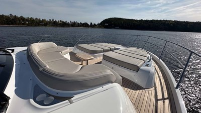 Princess F65 (F65012) 3 Foredeck