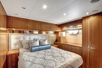 DANIELLE 31 032 Lower Deck Port Guest Stateroom Aft