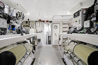 El Ladrillo III 43 44__2002 94ft Ferretti Yachts 94 EL LADRILLO III