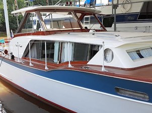 1962 Chris-Craft Constellation 3 