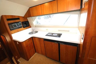 2002 Luhrs 36 Convertible 14 15
