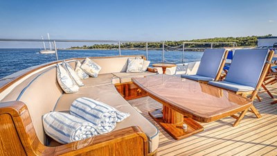CHANTELLA 11 FLYBRIDGE 