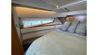 2021 Tiara Yachts 43 LE 24 