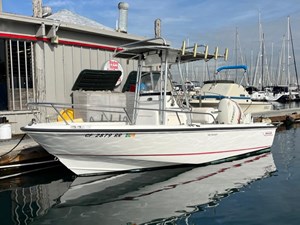 2007 Boston Whaler 190 Outrage 8 