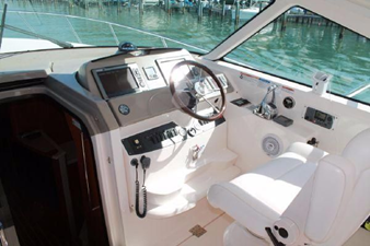 2011 Tiara Yachts 4300 Open 27 30