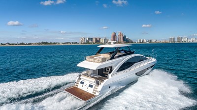 2022 Dyna Flybridge 63 5 62_DYNA_PRINT-7 (Custom)