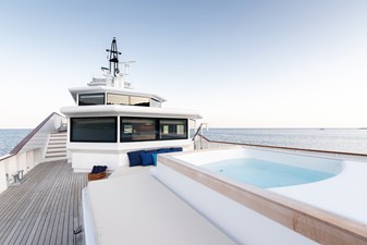 KORU 42 Bow