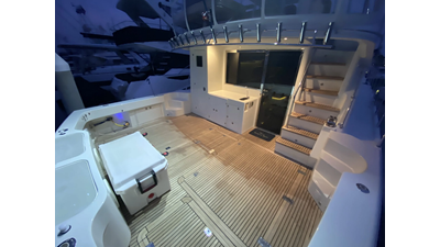 Mikelson 57 Luxury Sportfisher 33 