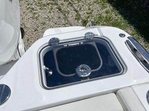 2025 Everglades 315CC 8 