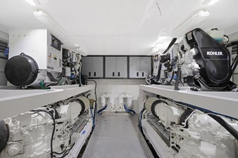 El Ladrillo III 42 43__2002 94ft Ferretti Yachts 94 EL LADRILLO III