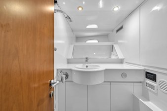 Ferretti Yachts Custom Line 94 103 
