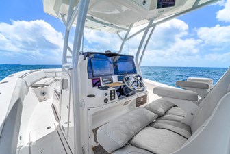 Sea Fox 328 Commander 38 32' Sea Fox-11