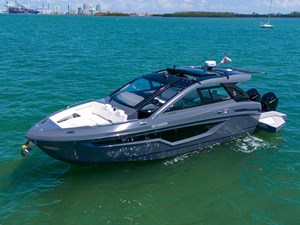 Cruisers Yachts 42 GLS OB 19 42' Yacht Cruisers GLS-19