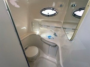 1998 Sea Ray 330 DA 32 