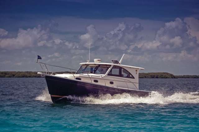Marlow Mainship 37