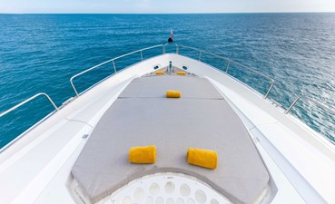 Sunseeker Yacht 90  6 Sunseeker 90