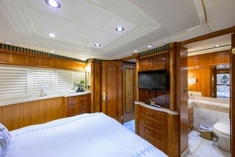 THE BEELIEVER 27 VIP STATEROOM