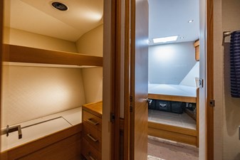 Farther & Sun 44 Port Forward Guest Stateroom w/ Bunks
