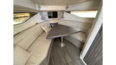 2022 Sea Ray 320 Sundancer Outboard 9 