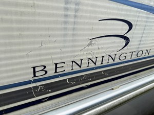 02 Bennington 257L Pontoon NLSQ 82 