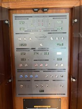 MAJOR AFFAIR 30 Sunseeker 90 Yacht Main Deck Control Panel