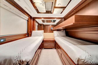 PAPAITO 36 Port side twins plus pullman