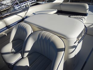 Carpe Diem 58 59_Helm seating plus 2