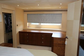 - 25 75-2015-Sunseeker-Yacht-25