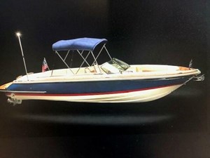 2014 Chris-Craft 25 Bowrider 2 Brochure Photo