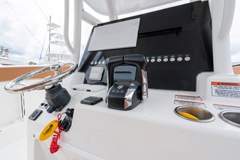 TWIN VEE 34 GFX 9 Helm