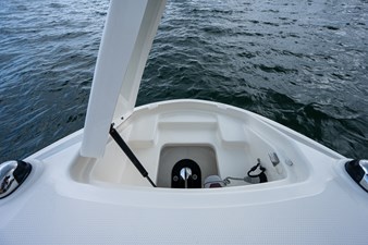Irish Eyes III 4 35_searay_irish_eyes_deck_shots_2