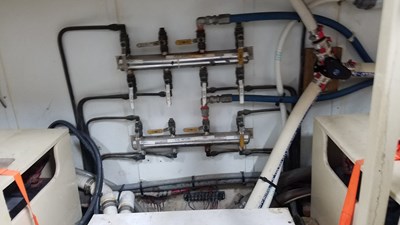 His and Hers 34 35__1988 53ft Defever 53 POC HIS AND HERS