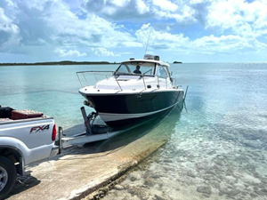 2017 Pursuit 325 OS 4 5