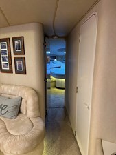 LUCHY 29 1995 SEA RAY 63 COMPANIONWAY